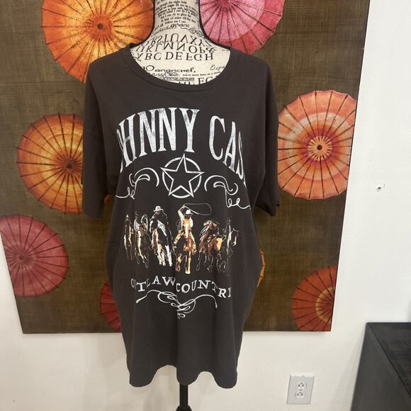 NWT DAYDREAMER Johnny Cash Outlaw Country T-Shirt Streetwear Rebel Legend Sz M - Picture 1 of 6